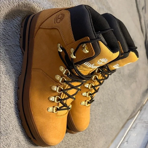 NWOT Timberland Women's Euro Hiker Waterproof Brown Boots Sz 9 - Picture 2 of 7